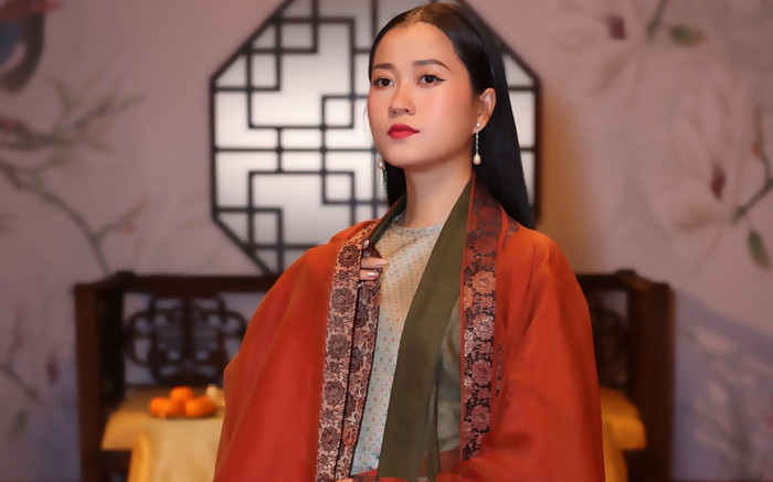 Lâm Vỹ Dạ đổ tiền làm MV, quyết tâm trở thành ca sĩ? Ảnh 2