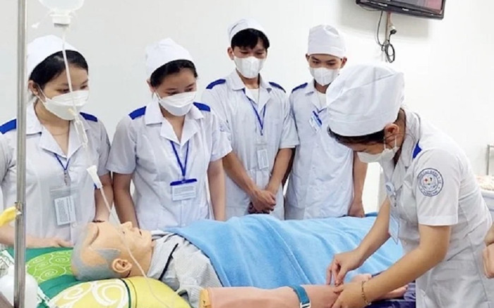 Nhiều trường đại học ngành y dược tuyển bổ sung Ảnh 2