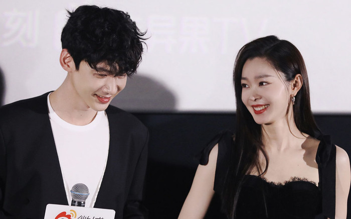 Không còn giấu giếm, Tống Dật chính thức thừa nhận tình cảm với Bạch Kính Đình Ảnh 2