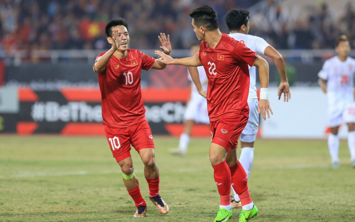 HLV Troussier gọi Văn Quyết lên tuyển Việt Nam: Chờ QBV 2022 tỏa sáng Ảnh 2