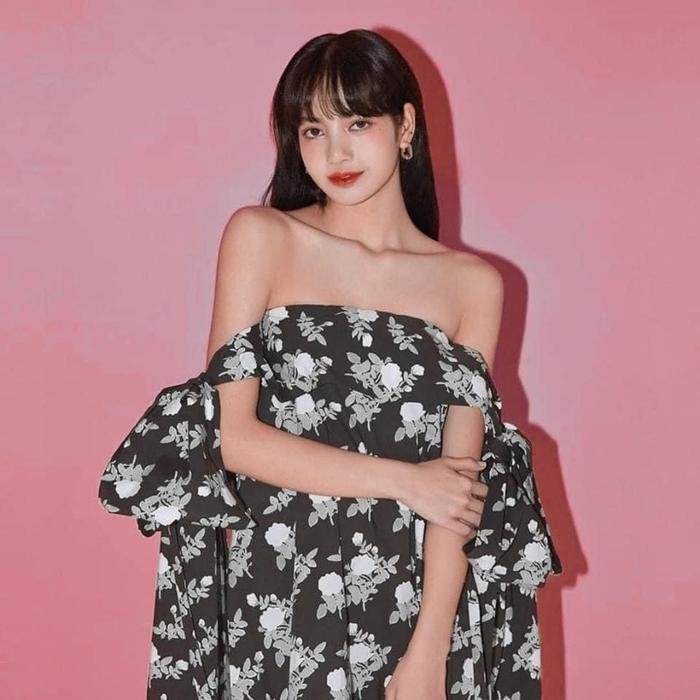 Lisa (BLACKPINK) tiết lộ đang gặp khủng hoảng một phần tư cuộc đời Ảnh 1