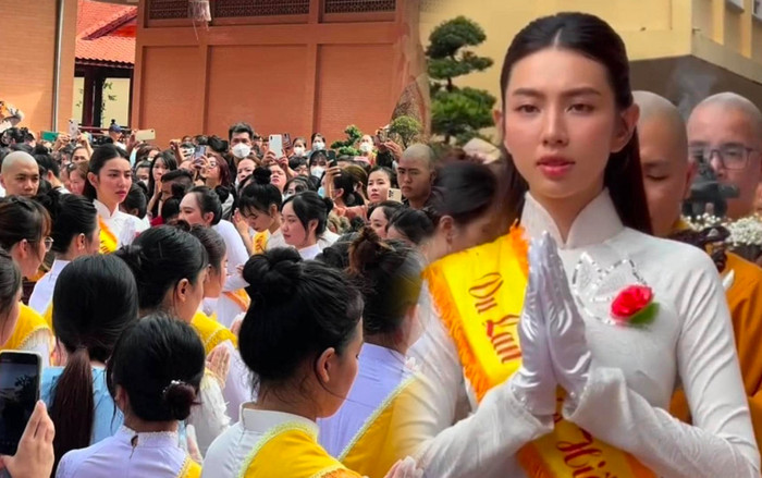 Thuỳ Tiên trong ngày Vu Lan: Trang điểm nhẹ mà quá xinh, độ nổi tiếng khỏi bàn Ảnh 2