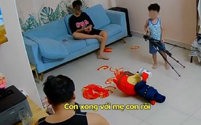 Thấy con trai làm vỡ mô hình của vợ, ông bố nói một câu khiến CĐM cười ngất Ảnh 2