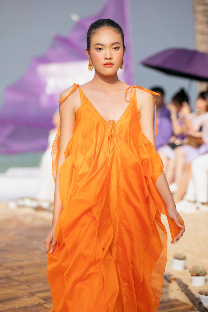 Gần đây nhất, Như Ý được giao vai trò vedette trong BST The Flavour of Life tại Destination Runway Fashion Week 2023.  