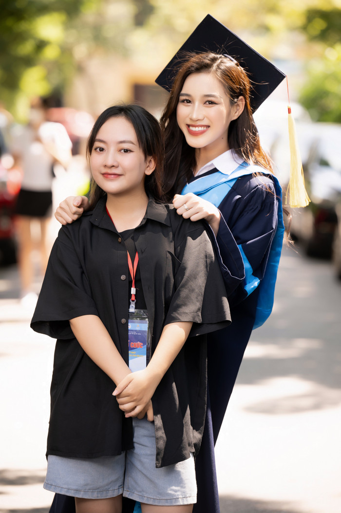  Vừa tốt nghiệp Đại học, Hoa hậu Đỗ Hà háo hức đón nhận vai trò mới cực đặc biệt Ảnh 4