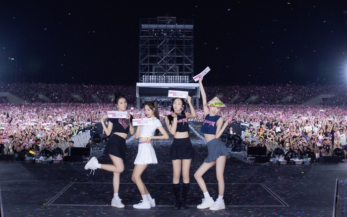 BLACKPINK bất ngờ hẹn gặp lại fan Việt Nam: Chuyện gì đây? Ảnh 2