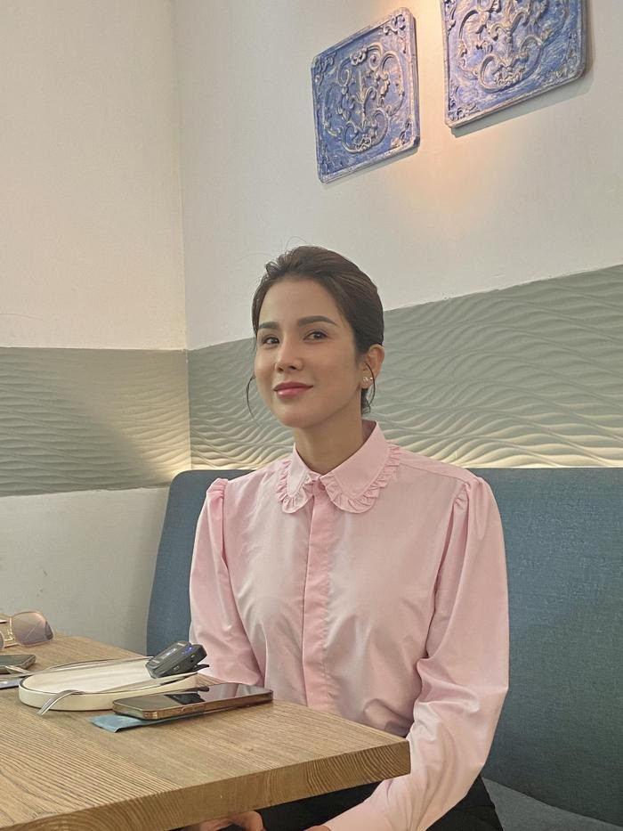  Diệp Lâm Anh lái xe đến Tòa án xử phúc thẩm ly hôn, phiên tòa tiếp tục xử kín Ảnh 3