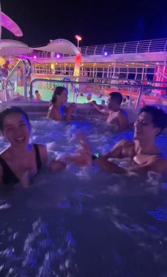 Lệ Quyên - Lâm Bảo Châu tiếp tục 'chiêu đãi' người hâm mộ bằng một đoạn video ghi lại khoảnh khắc tình tứ của cả hai. (Ảnh chụp màn hình)