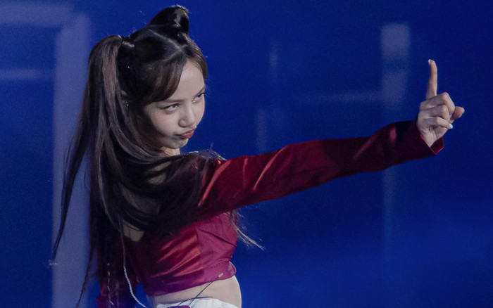 Chỉ với 1 câu nói trong concert tại Hà Nội, Lisa thu về cả triệu lượt xem Ảnh 2