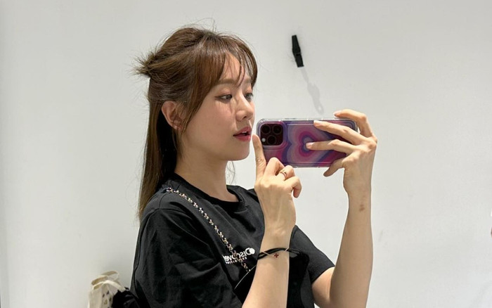 Hari Won cảnh báo người hâm mộ một loại bệnh cần cẩn thận, lộ rõ vẻ mặt mệt mỏi Ảnh 2