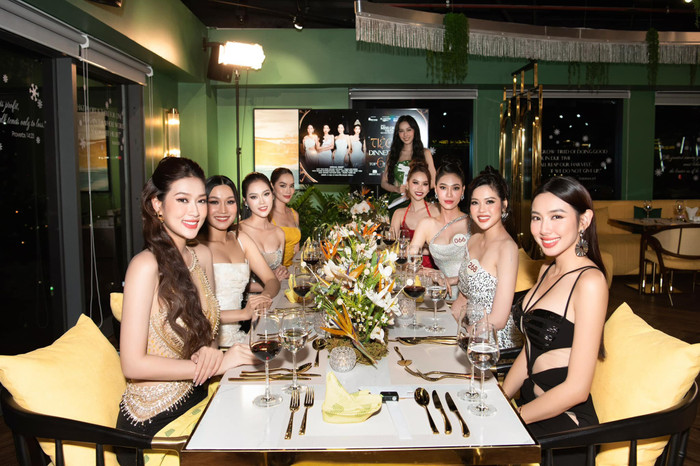 Vì ồn ào đời tư của Ý Nhi, không ít khán giả đã đã để lại tương tác phẫn nộ trong những bài viết cập nhật các hoạt động từ cuộc thi sắc đẹp do công ty quản lý tân Hoa hậu tổ chức