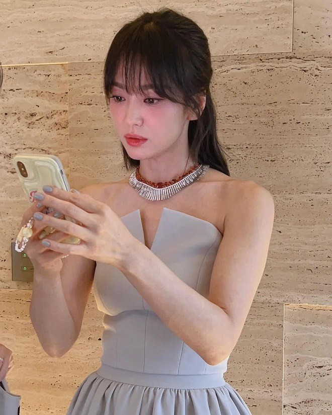  Song Hye Kyo là người đến sau, còn cướp Lee Min Ho từ tay đàn em? Ảnh 1