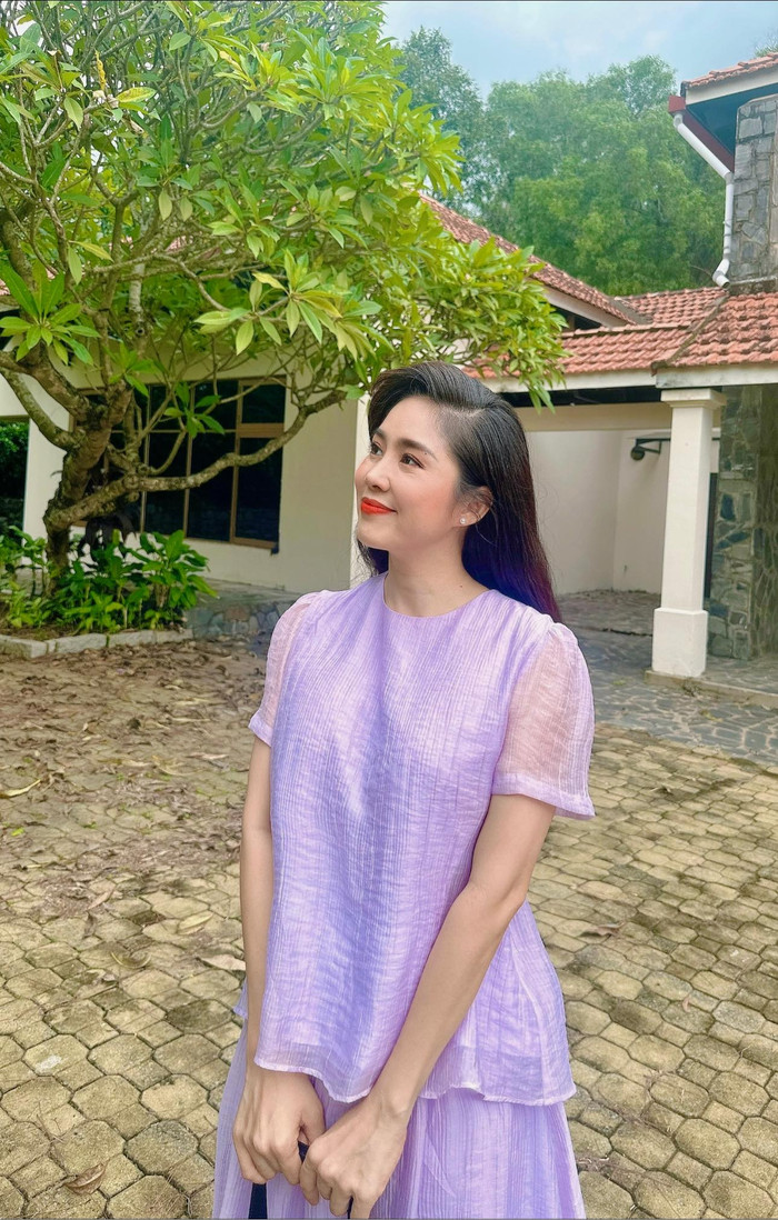  Vợ chồng Lê Phương 'trốn con' hẹn hò tình tứ nhân kỉ niệm 6 năm ngày cưới Ảnh 6