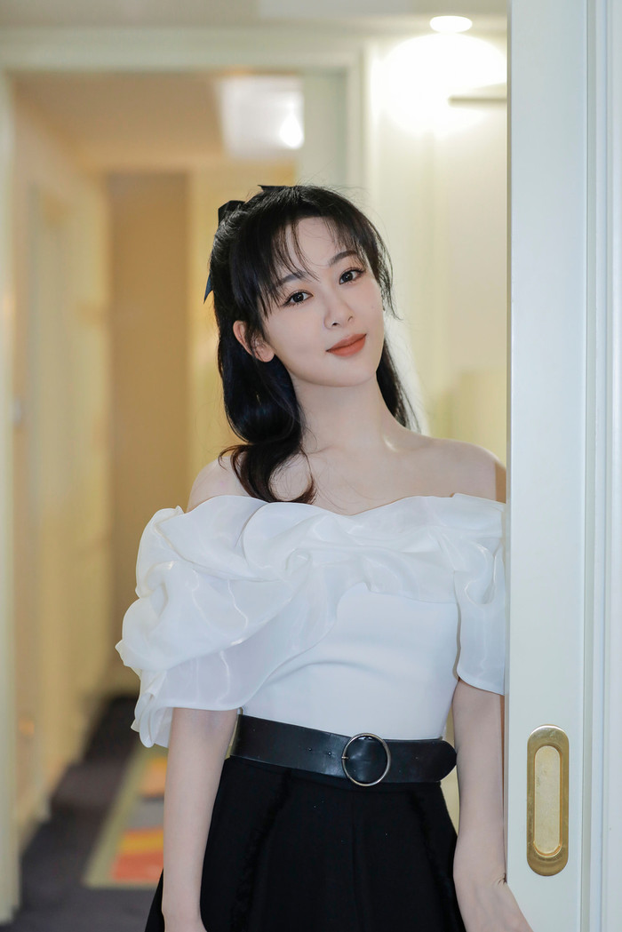  Dương Tử bất ngờ thừa nhận tình cảm với bạn trai tin đồn sau 2 năm giấu kín Ảnh 5