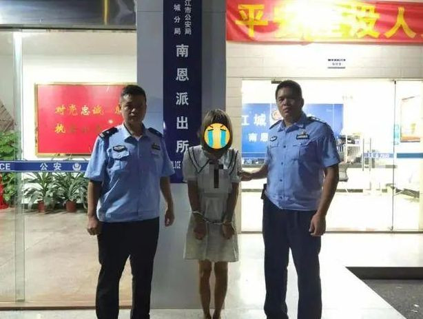 Gái bán hoa lộ thân phận thật khiến cảnh sát cũng phải sốc nặng Ảnh 3