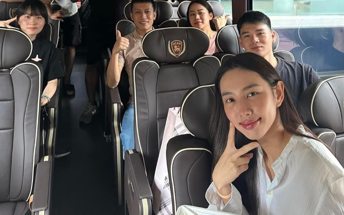 Vừa về nước, Thùy Tiên - Quang Linh cùng nhau làm một việc đặc biệt ý nghĩa Ảnh 2