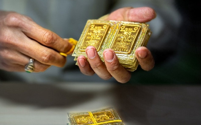 Giá vàng hôm nay (9/8) rơi thẳng đứng, chưa có cửa tăng Ảnh 2