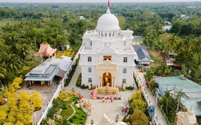 Choáng ngợp với căn dinh thự trị giá 150 tỷ đồng nức tiếng miền Tây Ảnh 2