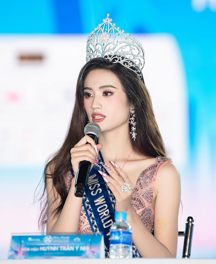 Công khai nâng ngực khiến Thanh Thủy không thể thay Ý Nhi thi Miss World? Ảnh 6