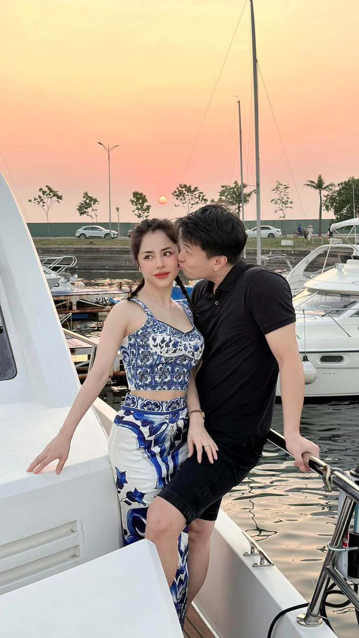 Huỳnh Anh đang tận hưởng mối quan hệ tình cảm đầy ngọt ngào, lãng mạn với bạn gái Bạch Lan Phương