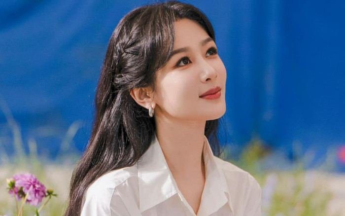 Dương Tử được khen trẻ trung khi đứng cạnh đàn em, Dương Mịch lập tức bị réo tên Ảnh 2