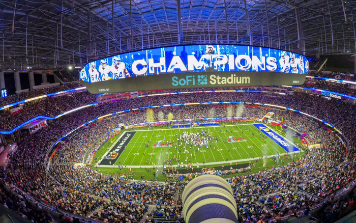 Nam ca sĩ Vpop đầu tiên xuất hiện trình diễn tại Super Bowl: Chẳng ai xa lạ! Ảnh 2
