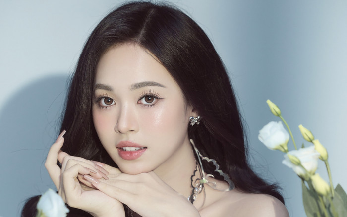 Á hậu Trịnh Thuỳ Linh tung bộ ảnh sinh nhật cực ngọt đón tuổi 21 Ảnh 2