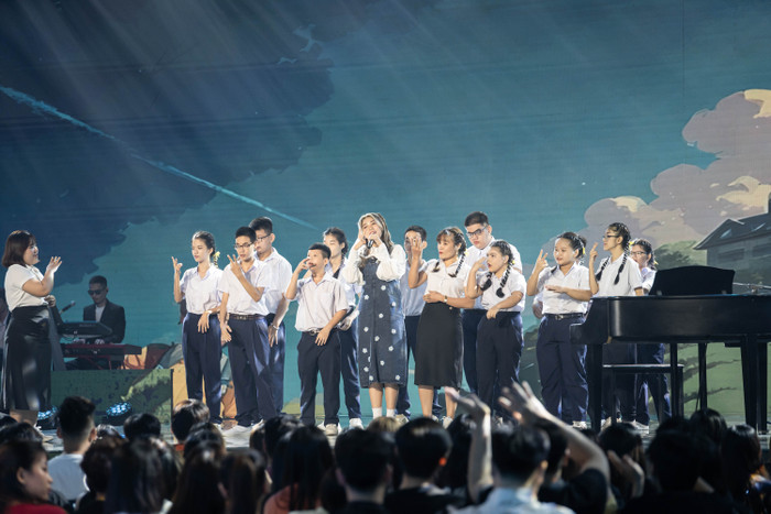  Dấu ấn liveshow 1 Vietnam Idol 2023: Xuân Định gây xúc động, Annie được Mỹ Tâm khen Ảnh 8
