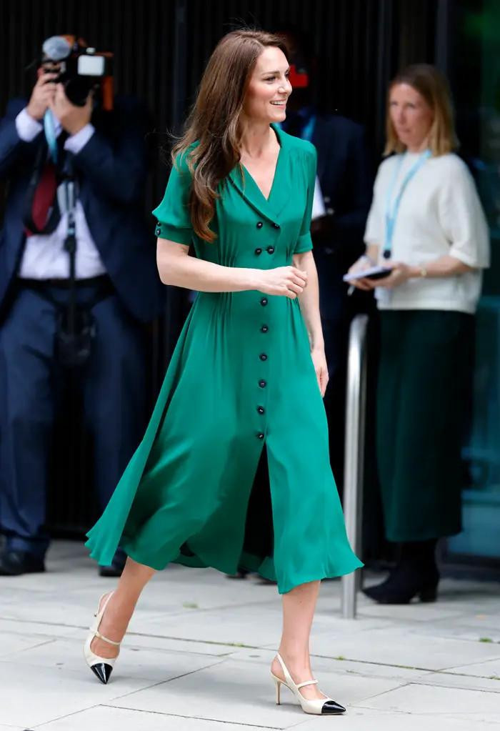 Phong cách của Kate Middleton trong năm đầu tiên làm Vương phi xứ Wales Ảnh 12