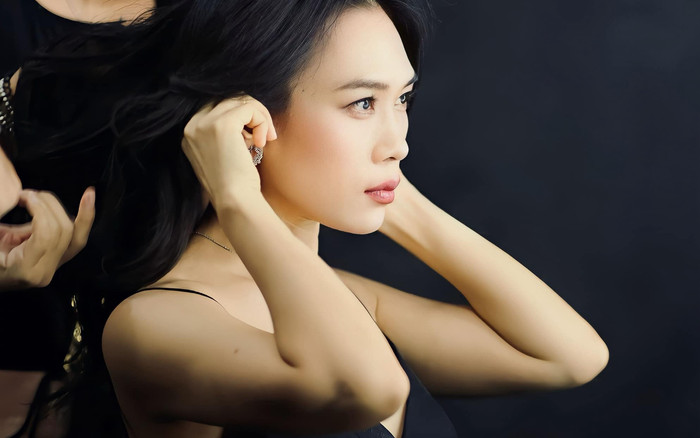 Zoom cận ảnh hậu trường đẹp mê của Mỹ Tâm trong liveshow 1 Vietnam Idol Ảnh 2