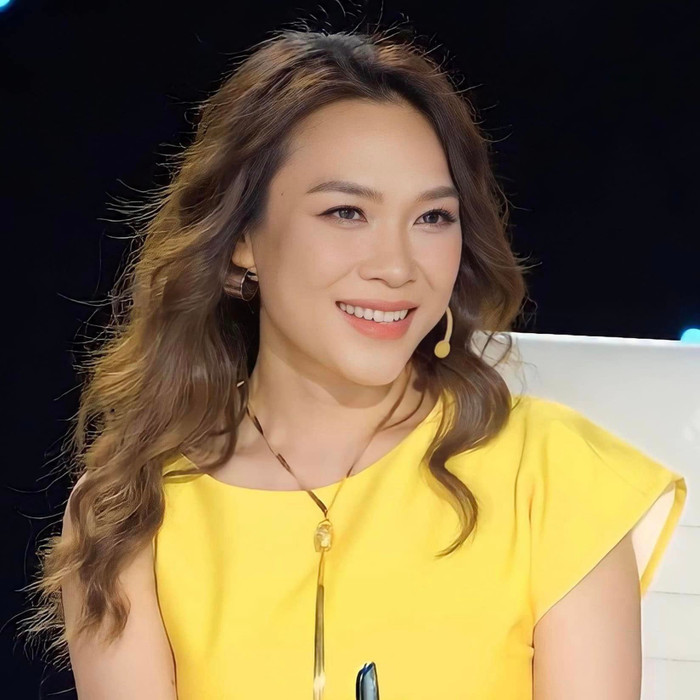 Zoom cận ảnh hậu trường đẹp mê của Mỹ Tâm trong liveshow 1 Vietnam Idol Ảnh 4