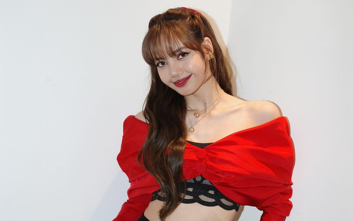 Lisa bị nghi đưa bạn trai tin đồn về ra mắt bố mẹ, đã sẵn sàng kết hôn? Ảnh 2