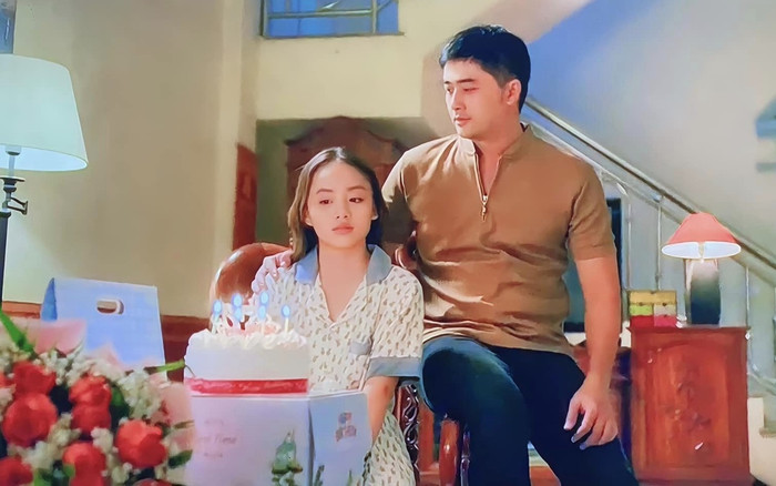 Cảnh Tuyển chúc mừng sinh nhật con gái trong Biệt Dược Đen.