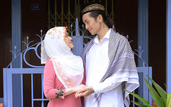 Ngọc Thanh Tâm khám phá An Giang, e ấp bên 'trai lạ' tưởng đâu 'cô dâu chú rể' Ảnh 2