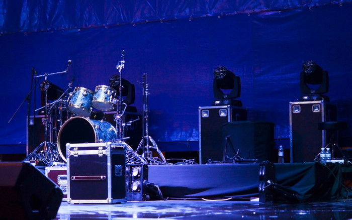 Nữ ca sĩ nổi tiếng phải hủy show diễn vì ế vé: Danh tính chẳng xa lạ! Ảnh 2