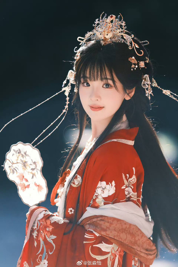 Em gái Vương Hạc Đệ được khen là mỹ nhân cổ trang thế hệ mới Ảnh 3