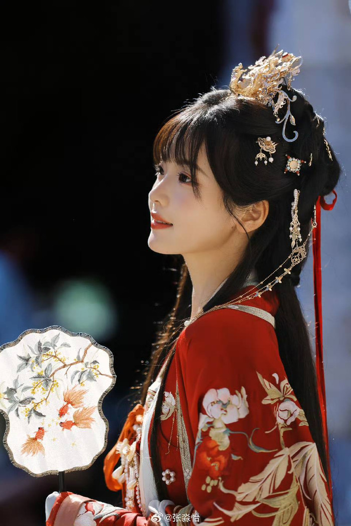 Nữ diễn viên được khen trẻ hơn tuổi thật.