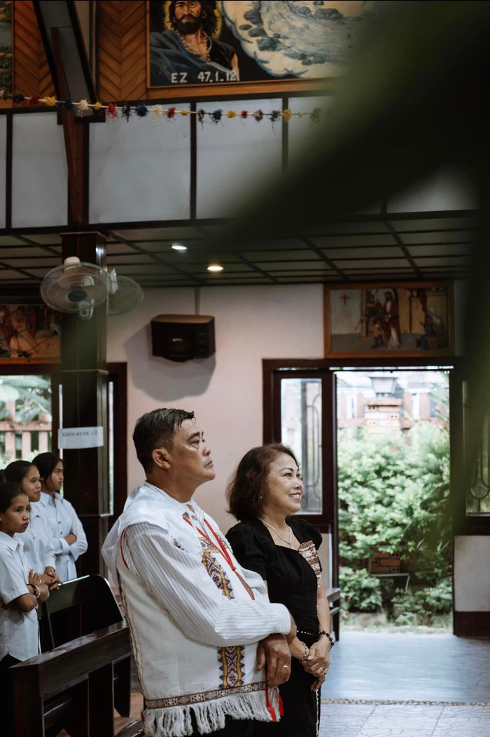 Ca sĩ Siu Black đăng tải bộ ảnh hạnh phúc trong ngày trọng đại.