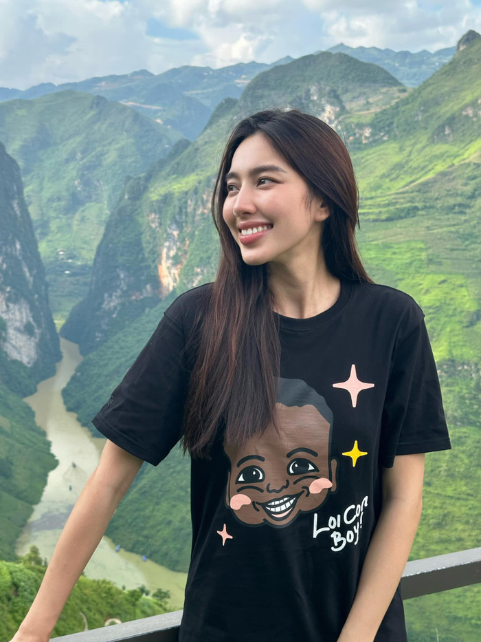 Thùy Tiên sinh năm 1998, năm 2021 cô đã vượt qua nhiều thí sinh đến từ các quốc gia trên thế giới để trở thành chủ nhân của vương miện danh giá trong đêm chung kết cuộc thi Miss Grand International 