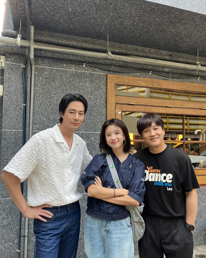 Màn tương tác của Jo In Sung và Han Hyo Joo trong bộ phim Moving cũng nhận về phản hồi tích cực từ công chúng