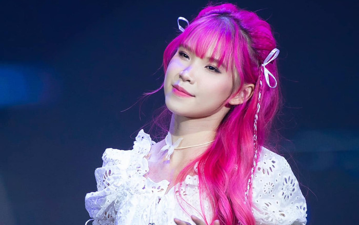 Khởi My nói gì khi fan lo lắng nữ ca sĩ rụng tóc vì nhuộm tóc sáng màu? Ảnh 2