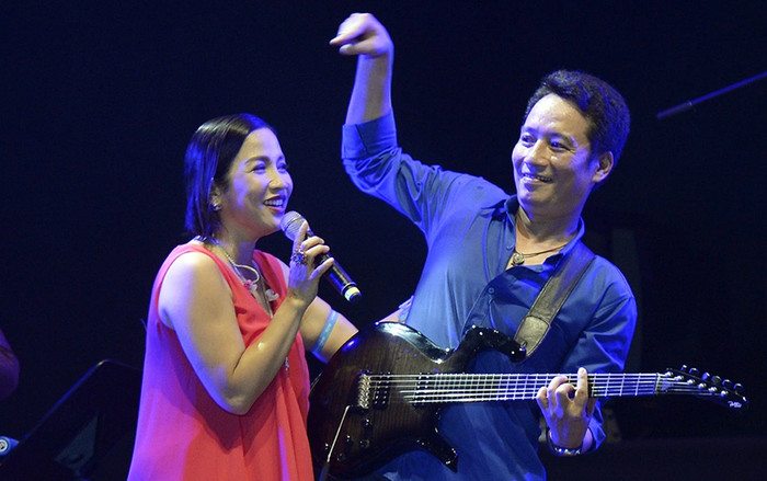 Nghe khán giả nói yêu chồng mình trên sân khấu, diva Mỹ Linh phản ứng ra sao? Ảnh 2