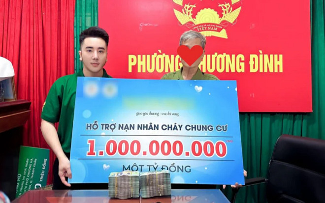 Một mạnh thường quân tặng 1 tỷ đồng san sẻ nỗi đau cùng những nạn nhân vụ cháy Ảnh 2