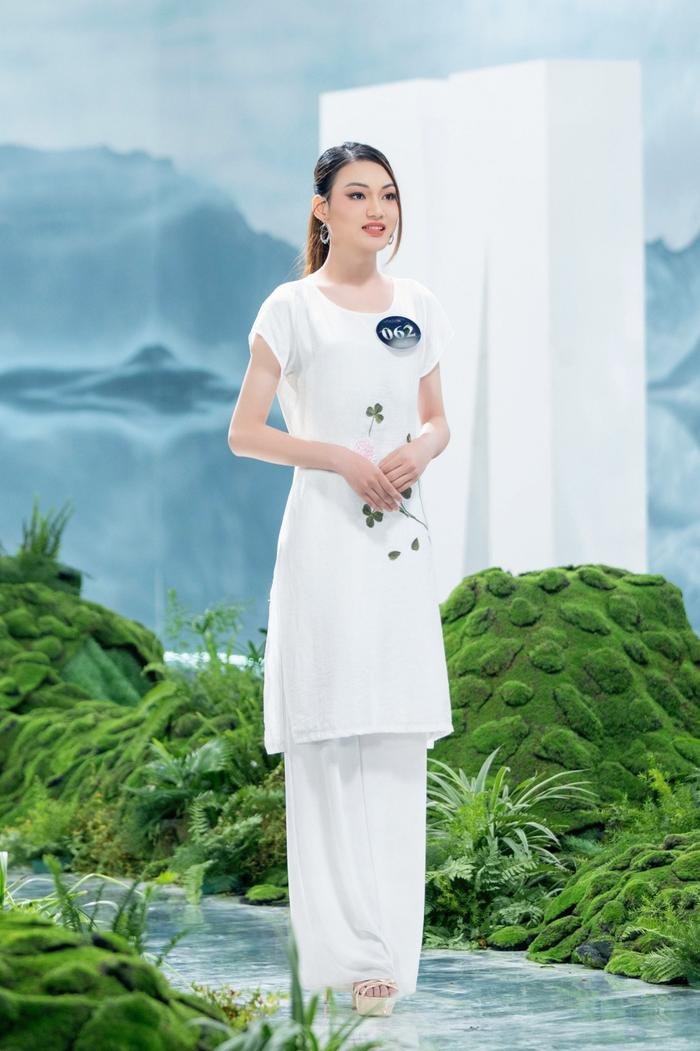 Trang phục tái chế độc đáo với thông điệp bảo vệ môi trường của Miss Earth VN Ảnh 9