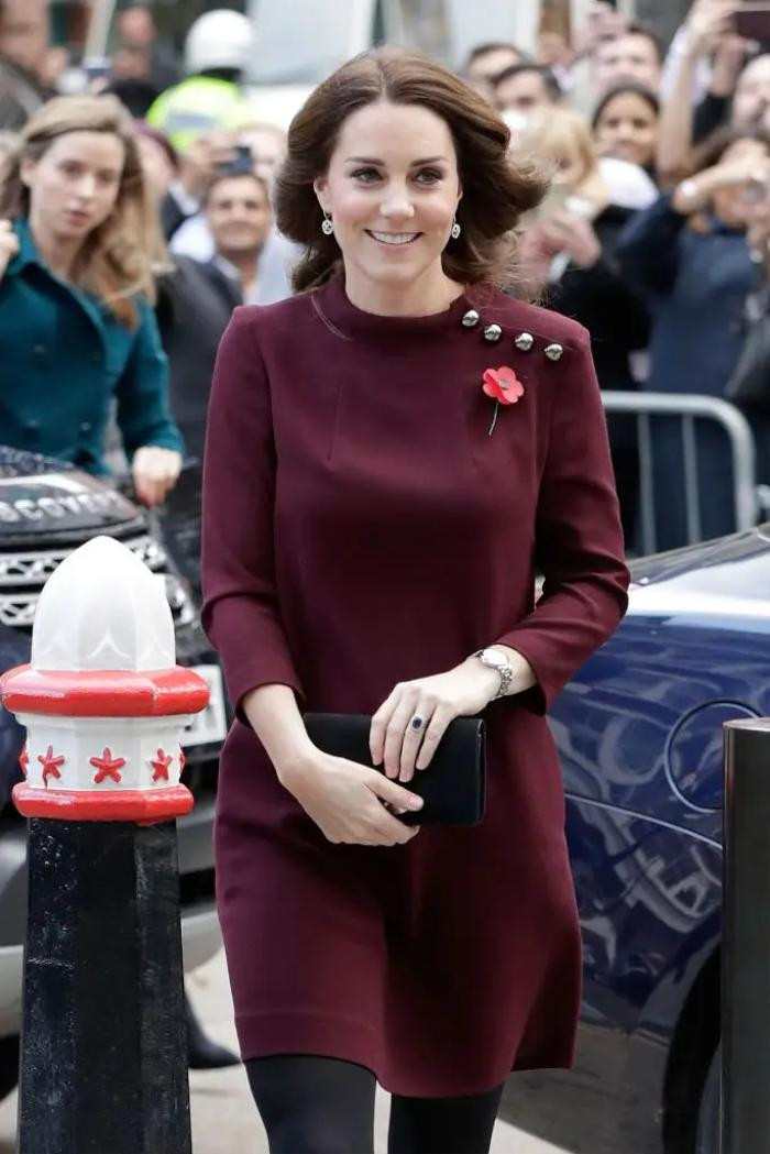 Phong cách mùa thu giản dị và thanh lịch của Kate Middleton Ảnh 4