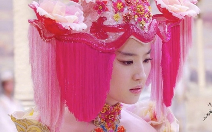 Những tạo hình thảm họa của Cbiz: Đẹp như Lưu Diệc Phi cũng có lúc xấu để đời Ảnh 2