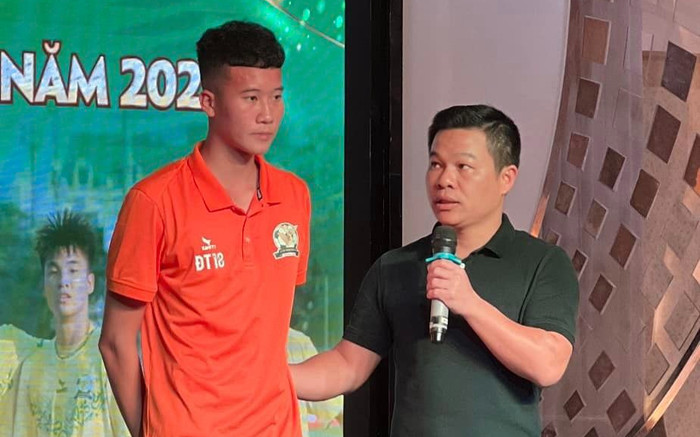 Trách nhiệm với tương lai các cầu thủ trẻ Ảnh 2