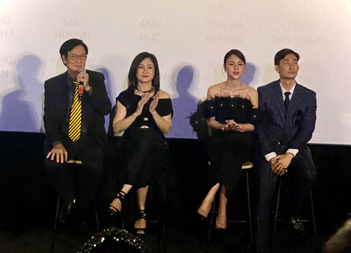  NSND Thu Hà thẳng thắn bày tỏ quan điểm cá nhân về tình trạng ly hôn hiện nay.