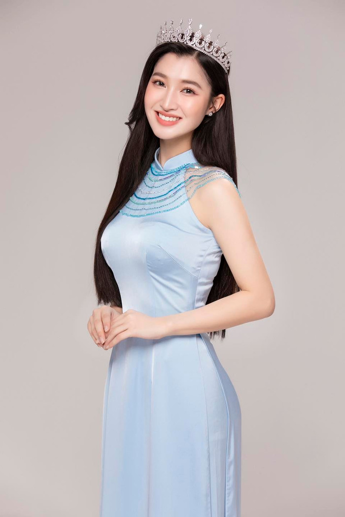 Visual của nàng Á hậu khiến netizen mê mẩn.