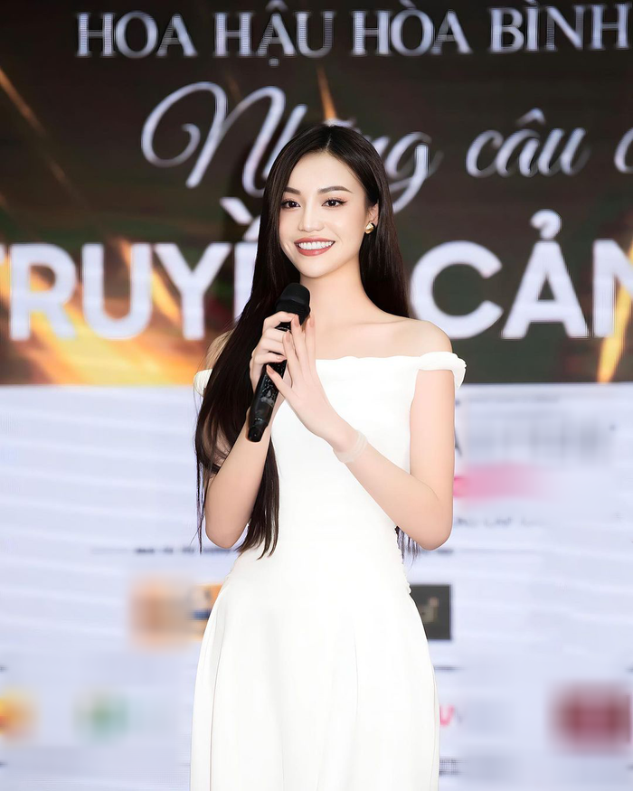 Việc Thùy Vi vuột mất vương miện trở thành chủ đề gây xôn xao trên mạng xã hội. Trước đó, khán giả từng dự đoán người đẹp quê Trà Vinh có thể đăng quang hoặc trở thành á hậu.